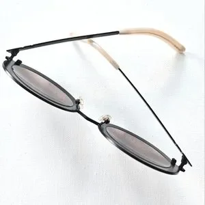 Pared Sunglasses Sony & Cher in Gold   NIB! pared | Accessories | Pared Sunglasses Sony Cher In Black  main image 4